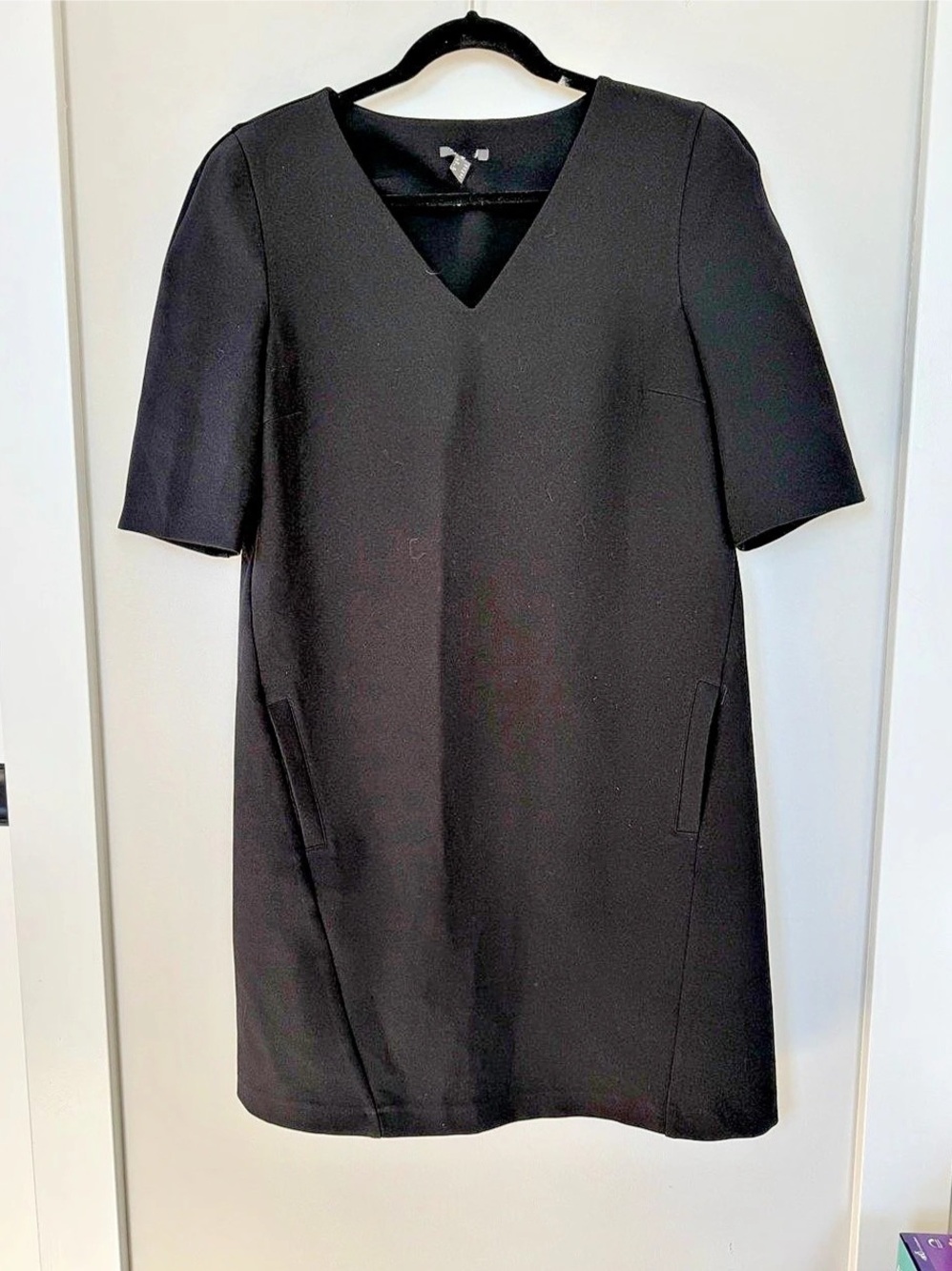 Esprit Black V-Neck Stretch Shift Dress Pockets Size 10